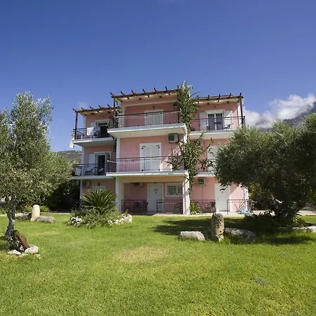 Elpida 特拉佩扎奇