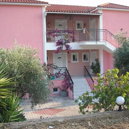 Elpida * Trapezaki (Kefalonia)