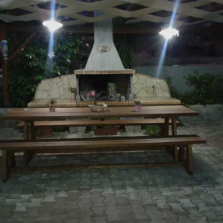 Apartment Elpida *