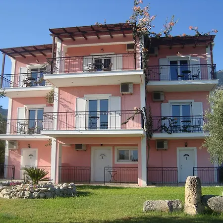 Elpida Appartement *